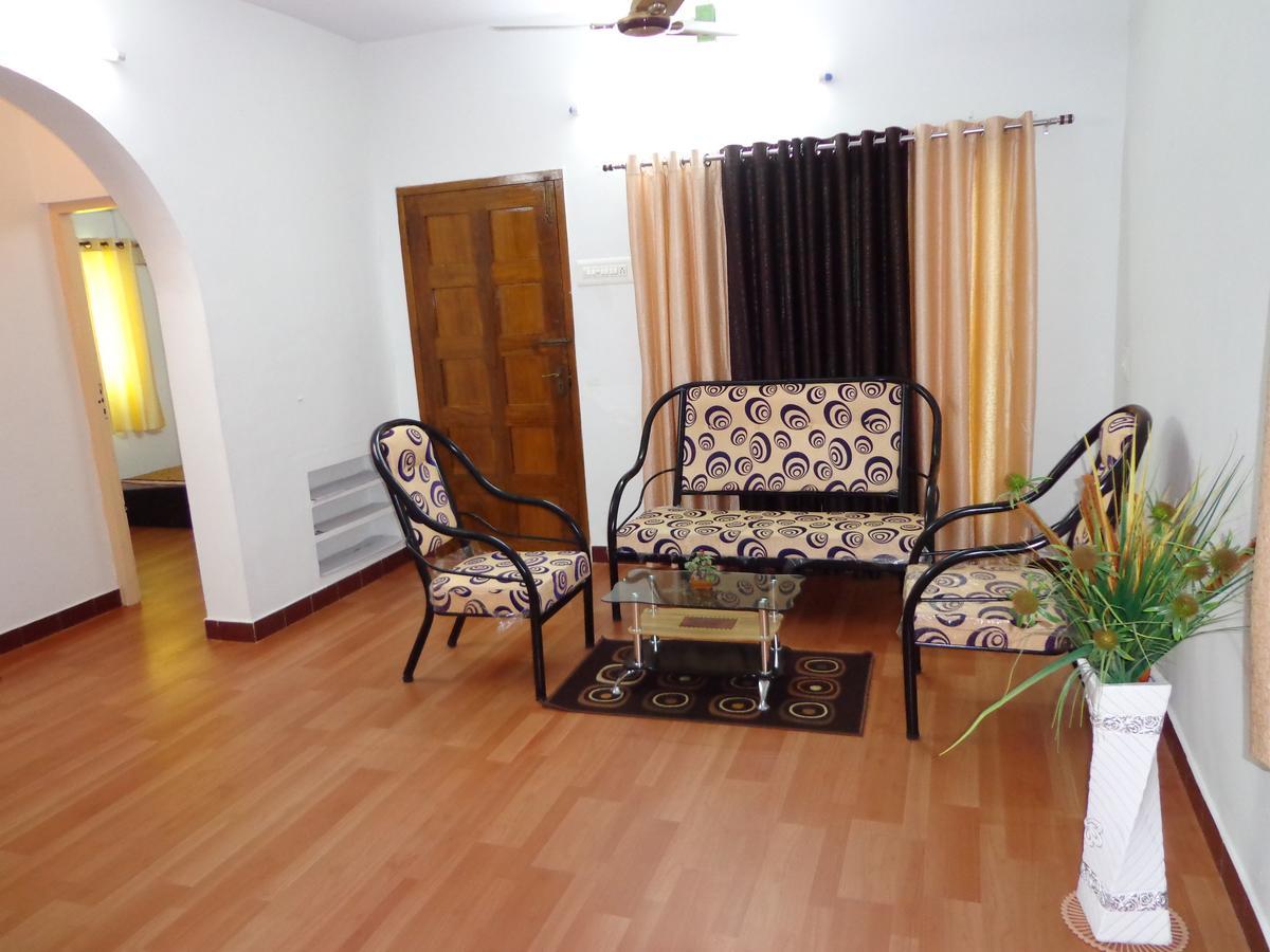 Remisha Service Apartments Madrás Habitación foto